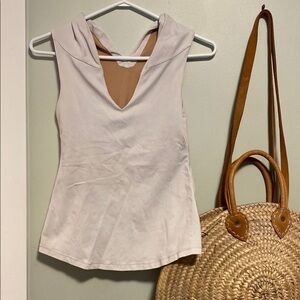 Lululemon | white Sleeveless workout Top PTP 13 in flat lay - built in brashelf